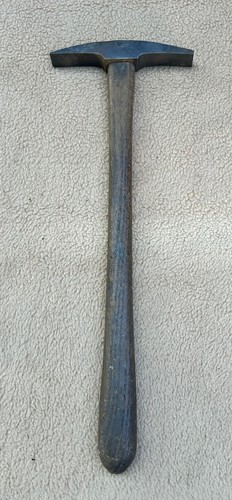 Vintage stone mason chipping - mason,